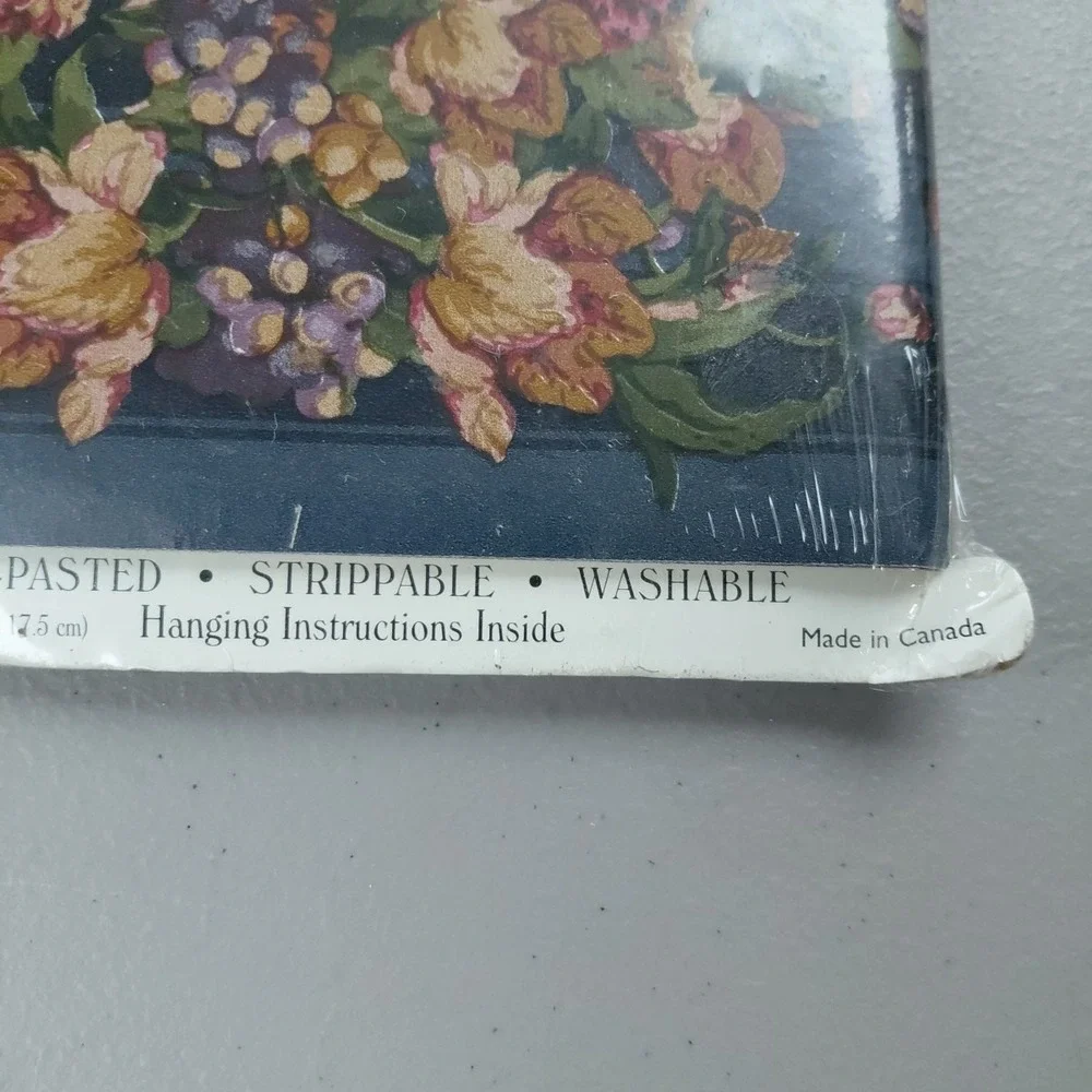 3‎ ENGLISH FLORALS Wallpaper Border VTG HAMPSIRE Floral on Blue NIP Cottagecore